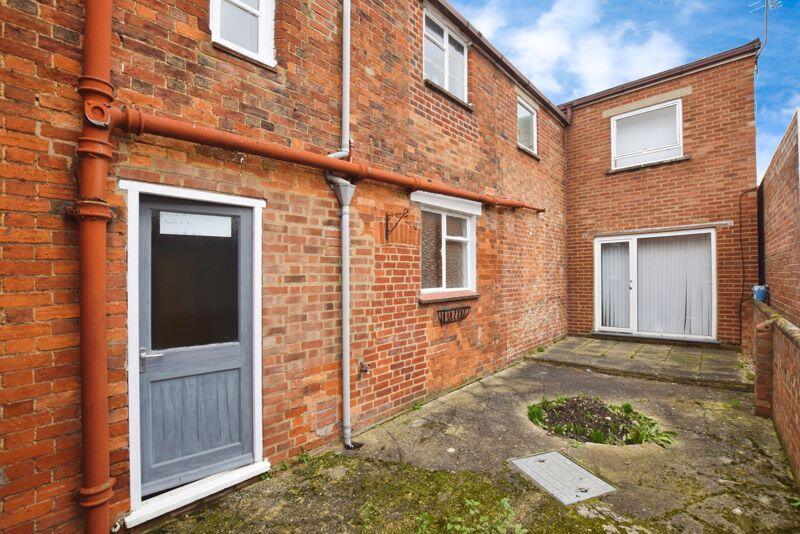 Rear Courtyard Garden