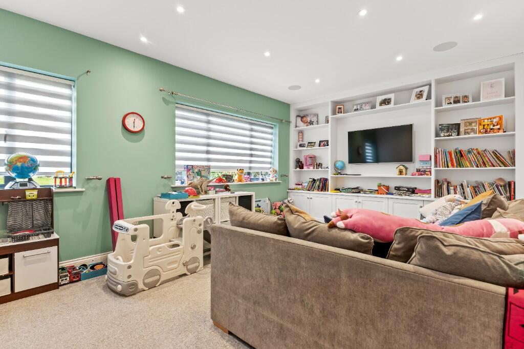 Playroom/snug