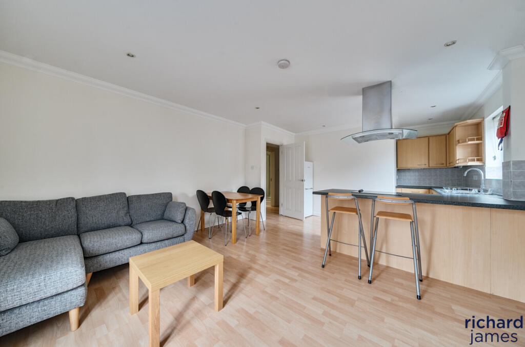 2ddd36bb41a84c6da1a9b445e97d4824