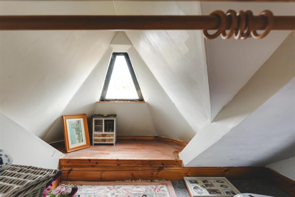 Mildenhall Road-19.jpg