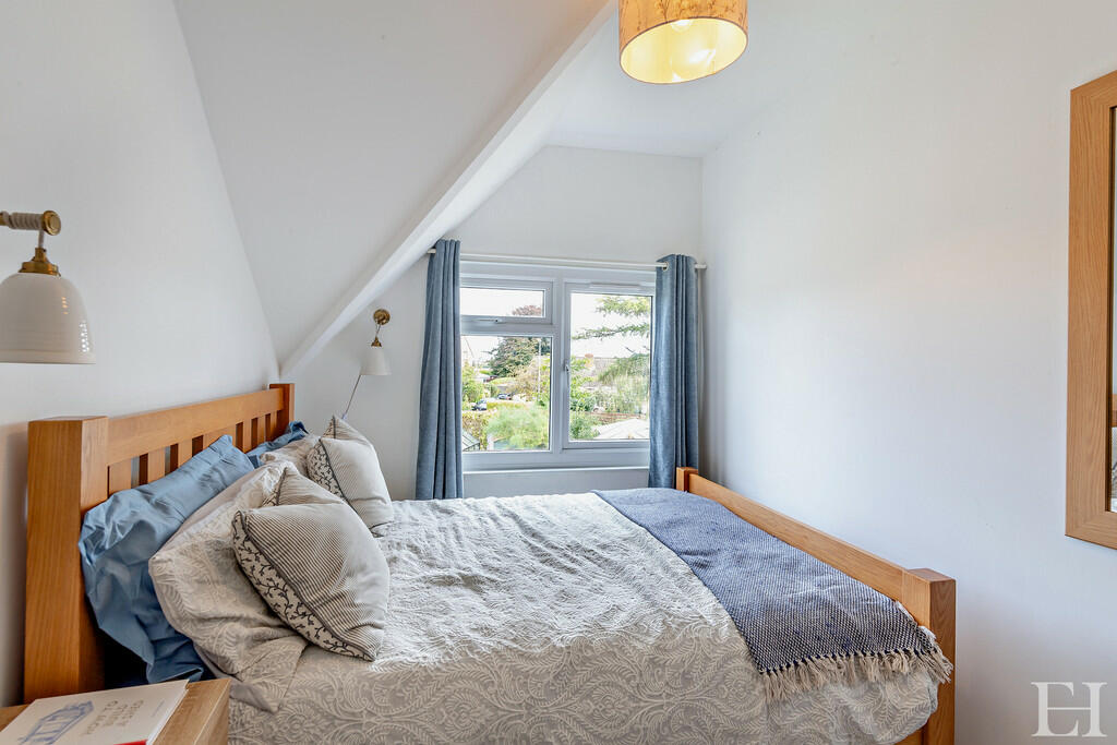 8619074-interiorW...