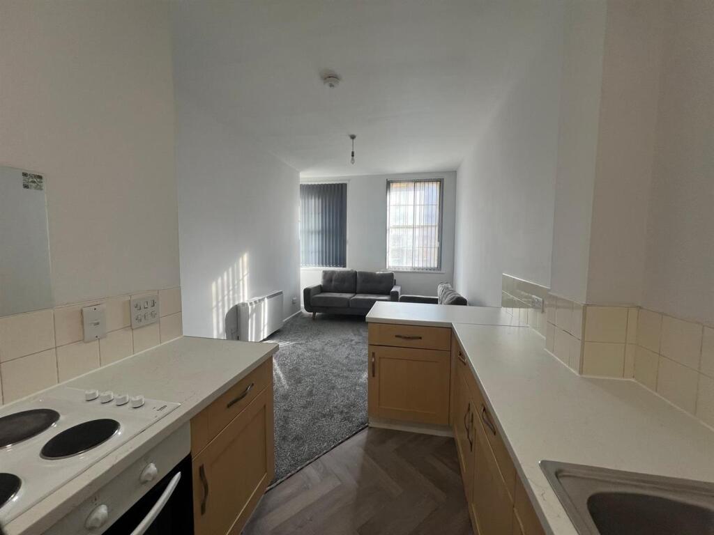 Kitchen:livingroom.jpg