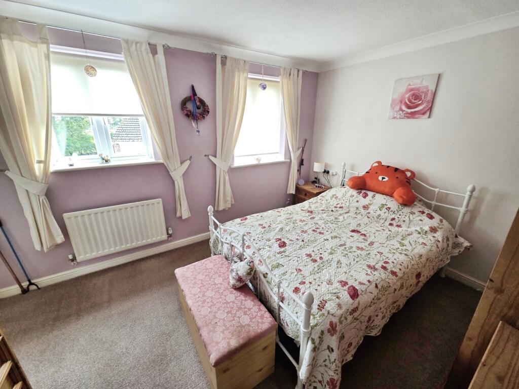 pbox-bedroom-335863.jpg