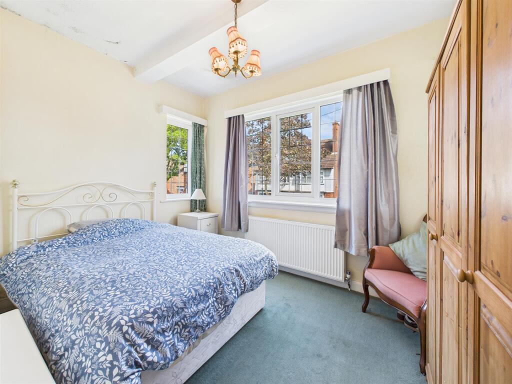 Bedroom: