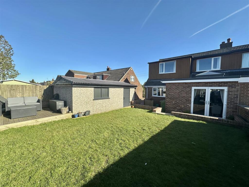 Bramleys Estate Agents - Meadow Drive - Liversedge