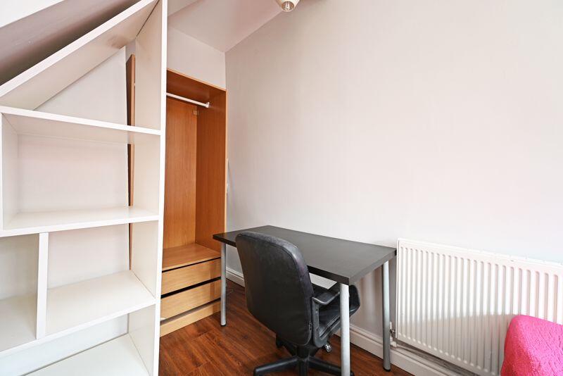 1st Floor Double Bedroom 