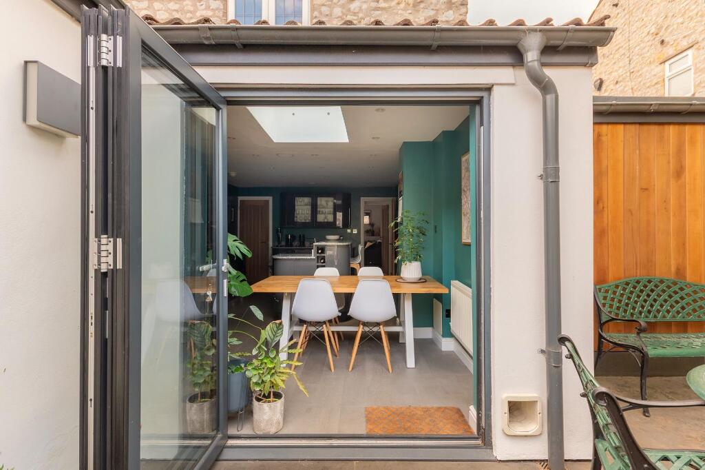 0B9RAD - External D.jpg