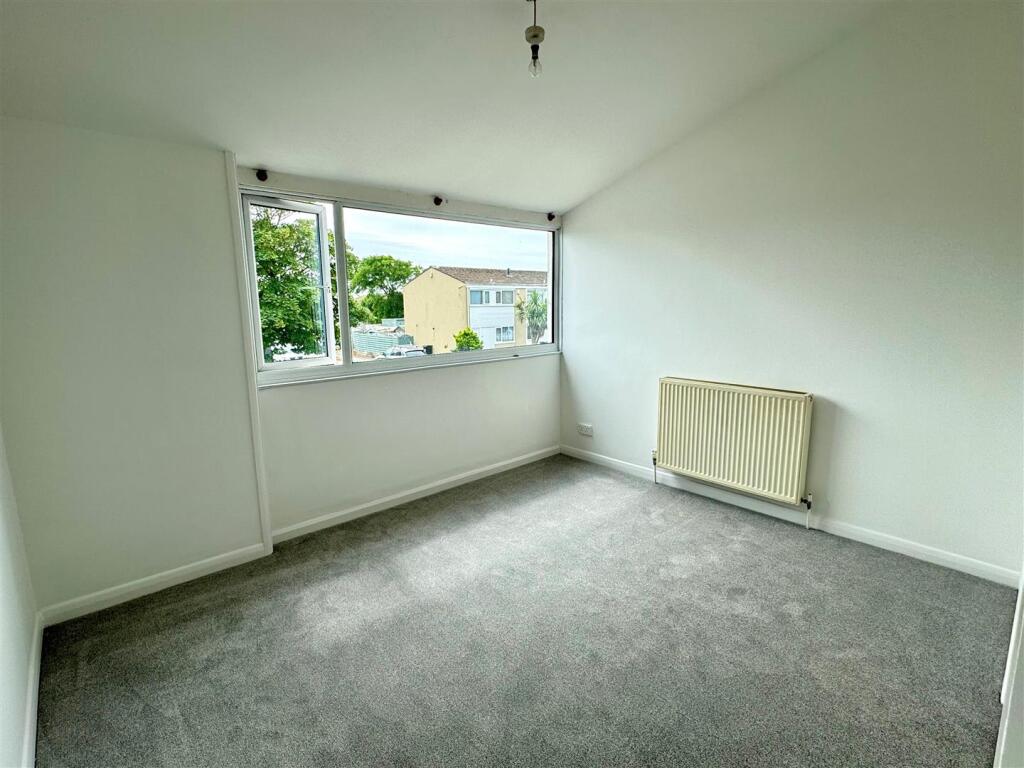 43 Pendragon Crescent Bedroom 1