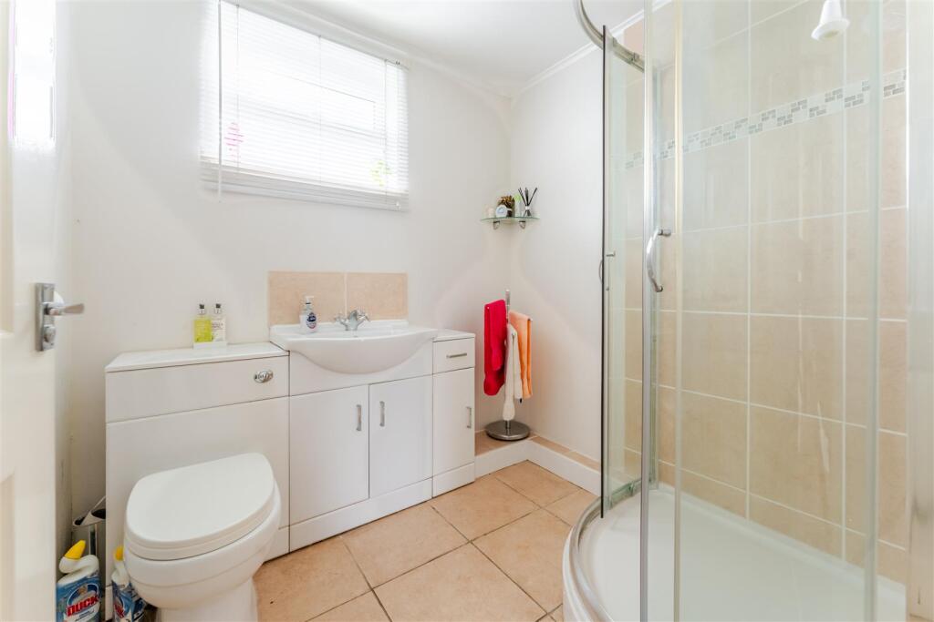 2 Tripps Corner, Yatton, BS49 4JW 18.jpg