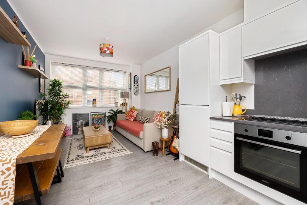 School Road_8_The Pinnacle_Flat 13-001.JPG