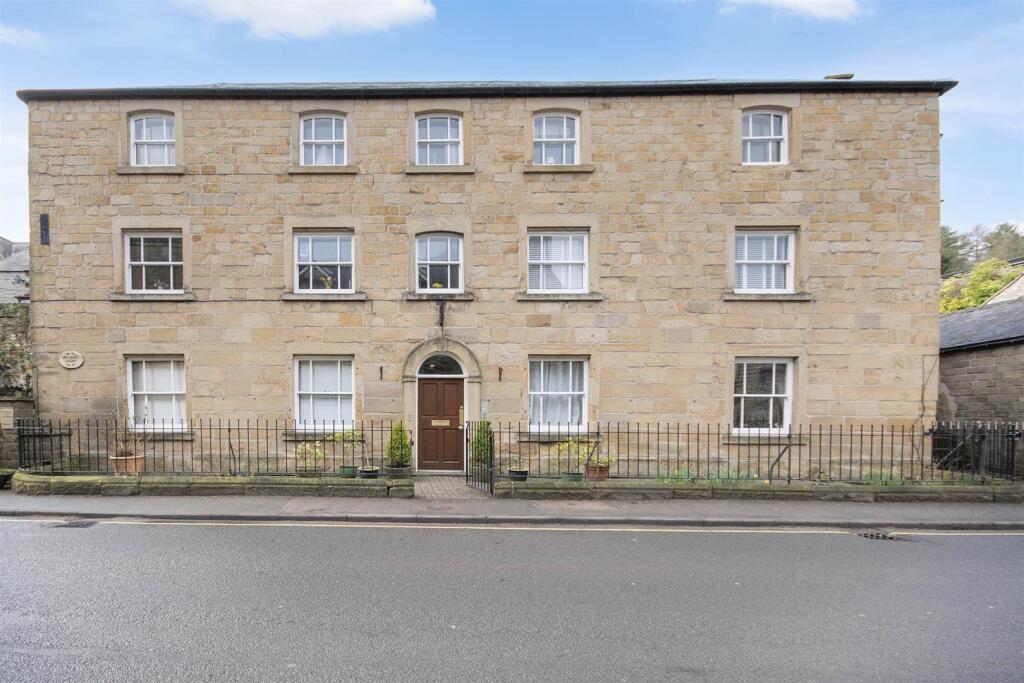 DSC_4150 copy_outdoor.jpg