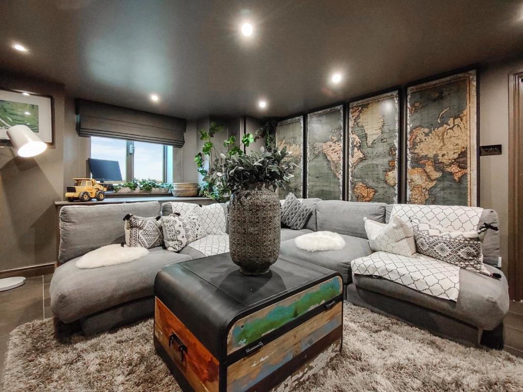 Cinema Room Aspect 2