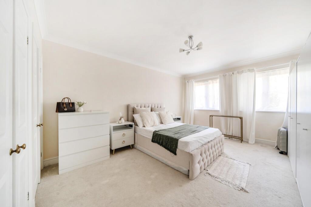 Davidson Frost-Wellings, DFW, Bartholomew Court, E