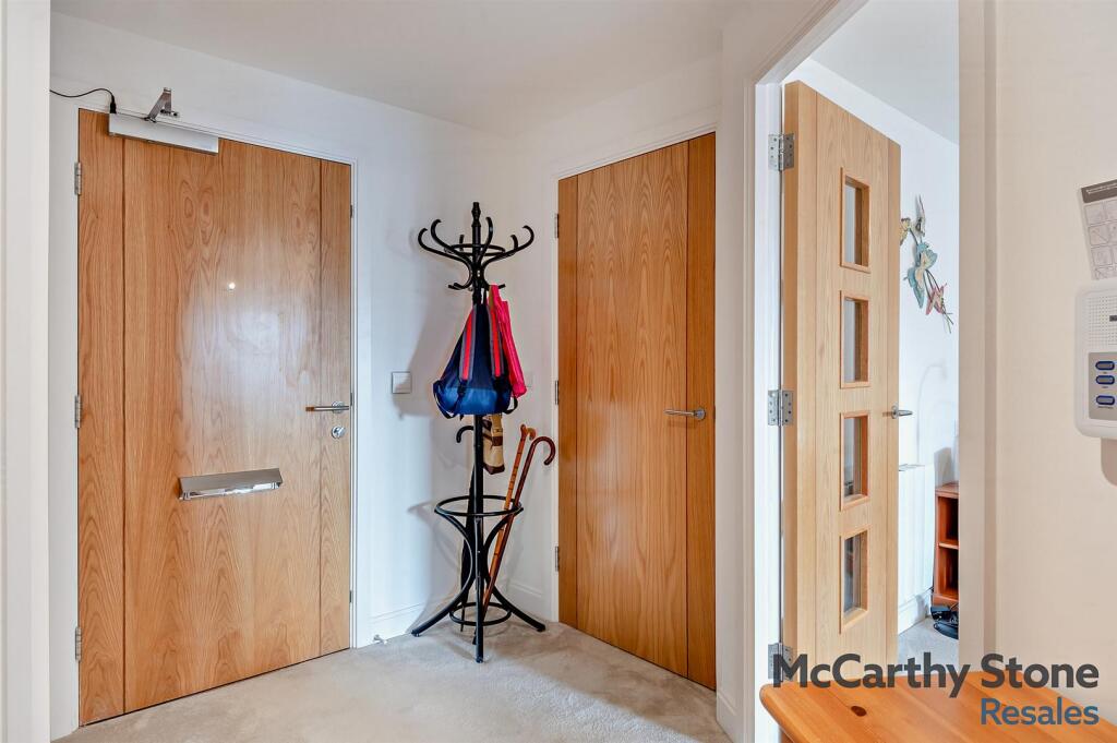 8665851-interior18-800.jpg
