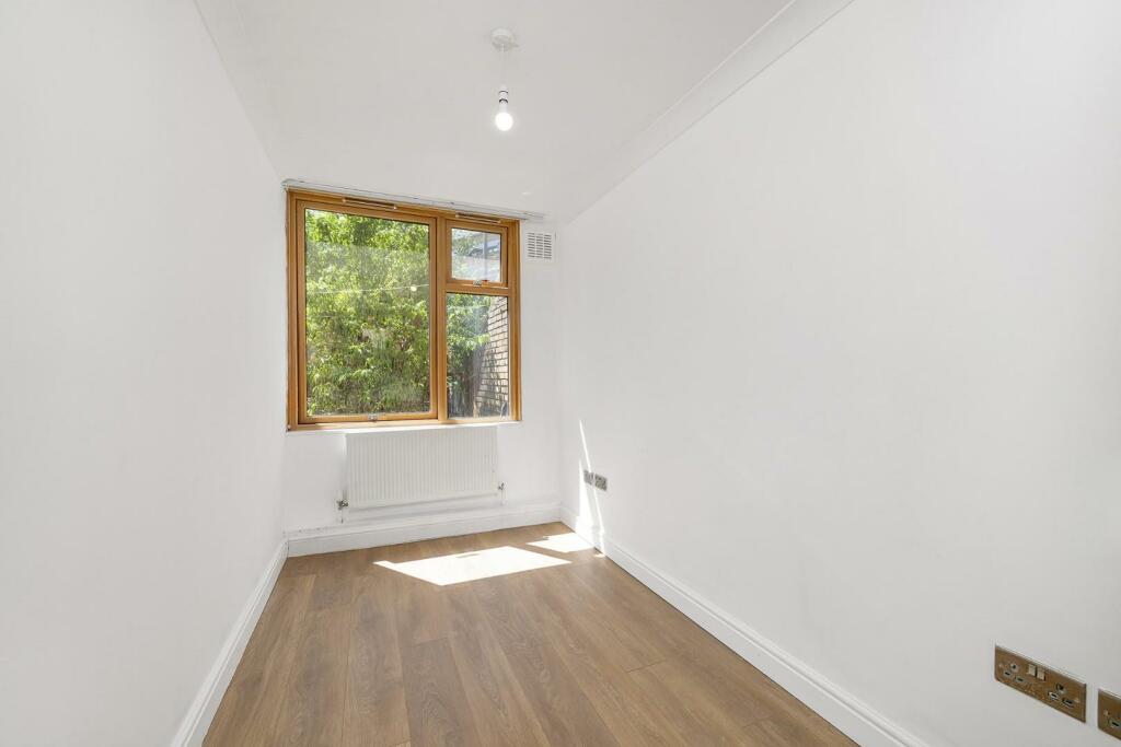 Bedroom 3.JPG