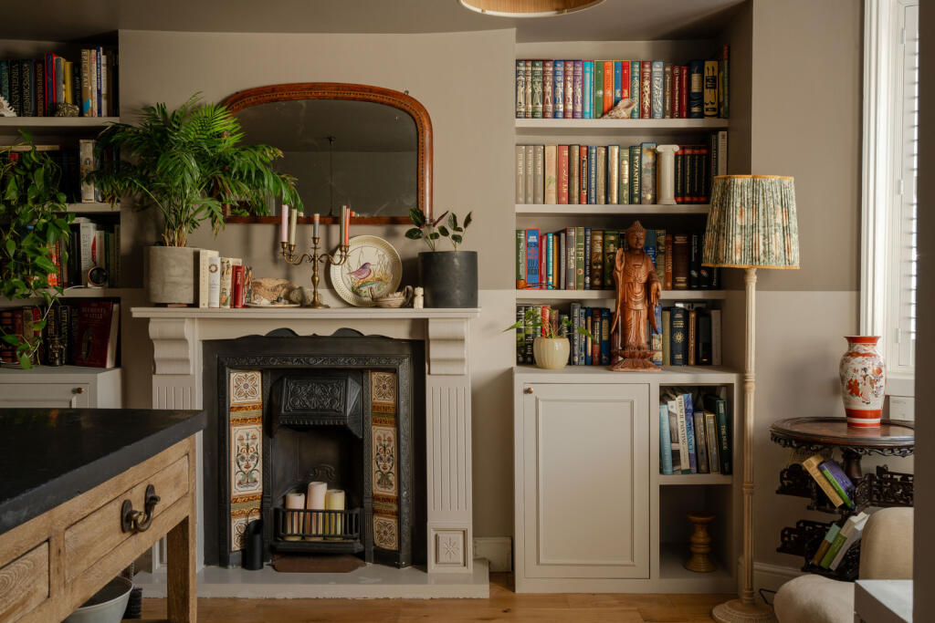 258416 - Lordship Lane, London SE22 - high res ...