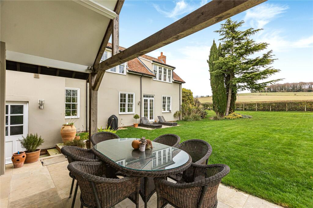 Alfresco Dining Area