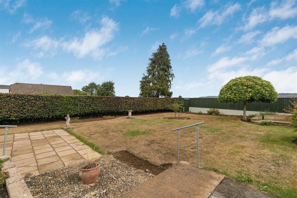 Garden 1.jpg