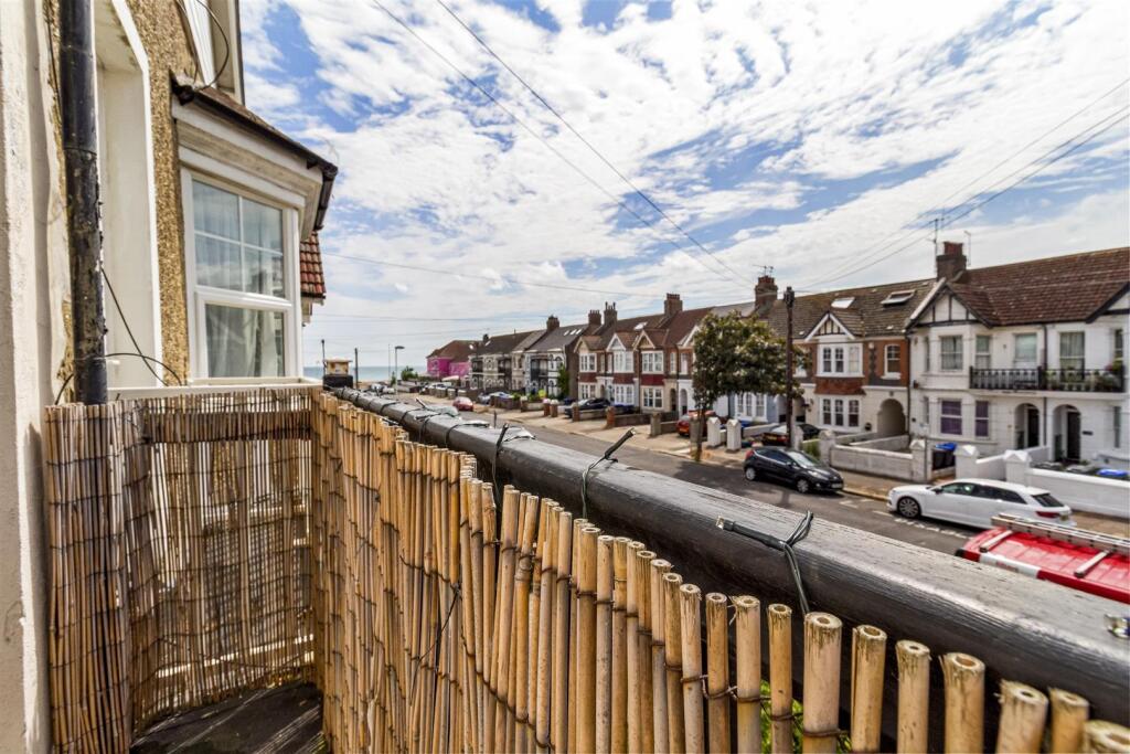 Navarino Road, 32, 3_008.JPG