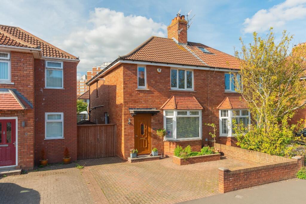 0B7RAN - External B.jpg