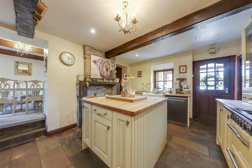 Breakfast Kitchen  Alt