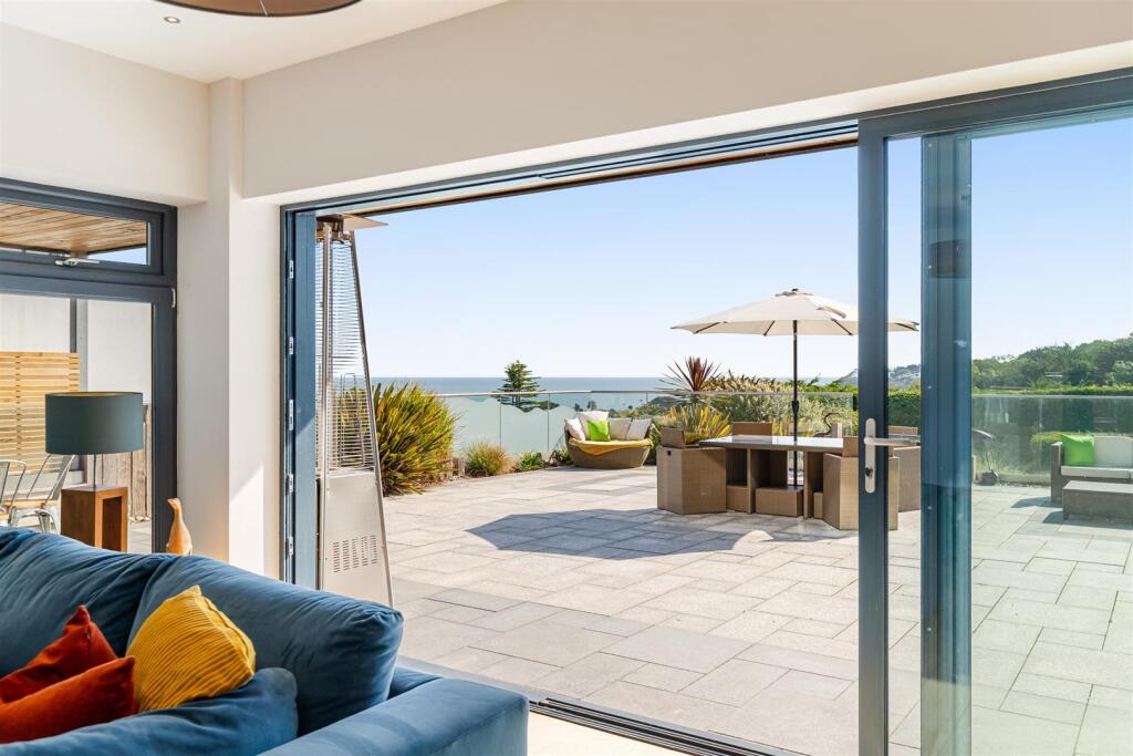 A28 - Bascombe Road, Brixham, Eastleigh House - 25