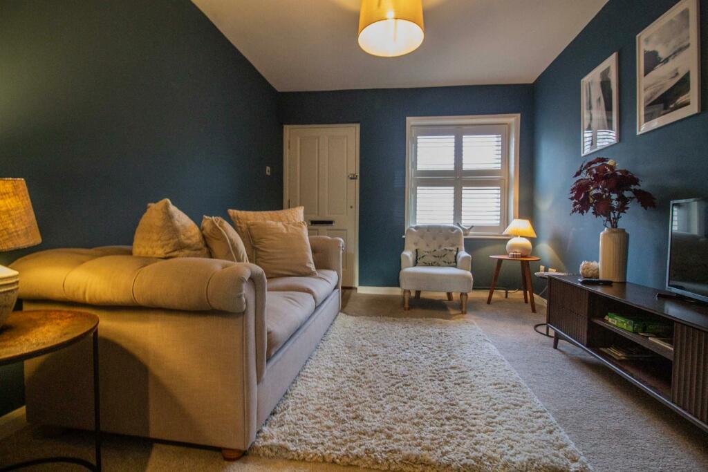 51 Risbygate Street [Sitting Room] 01.jpg