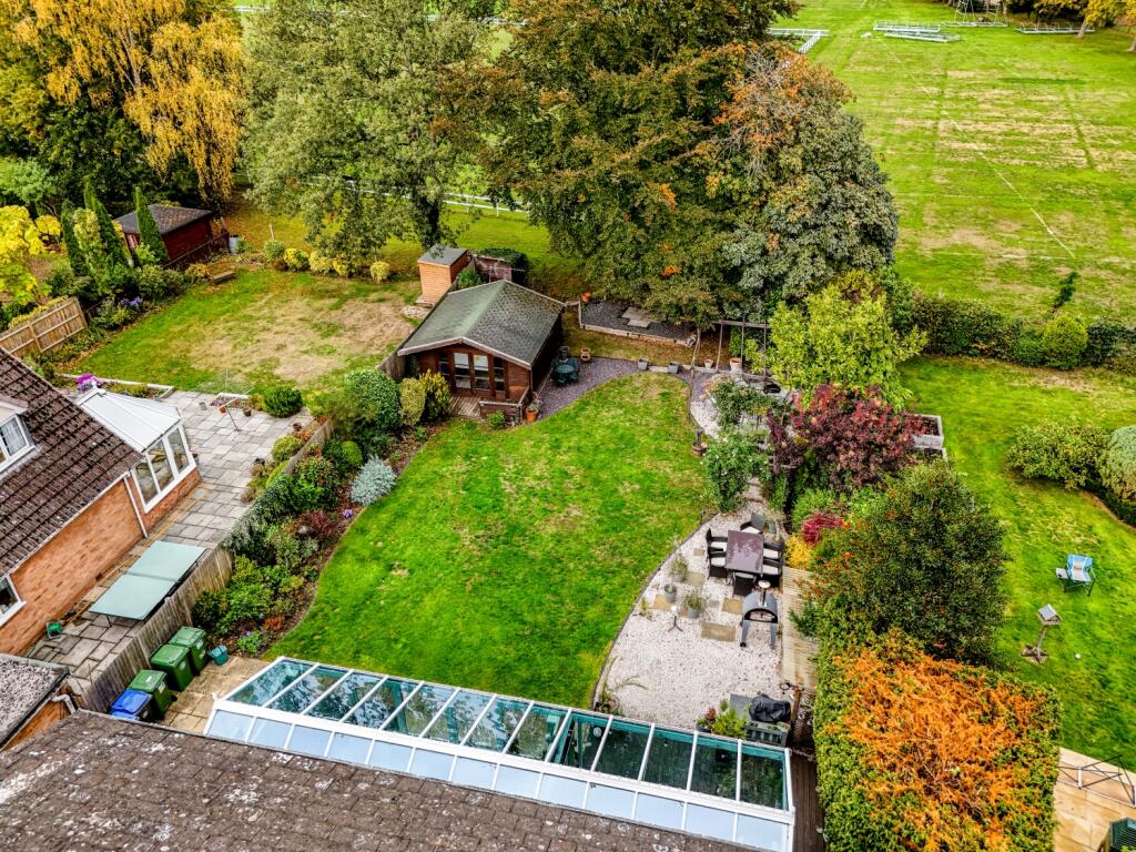 DJI_20251008103114_0083_D-HDR