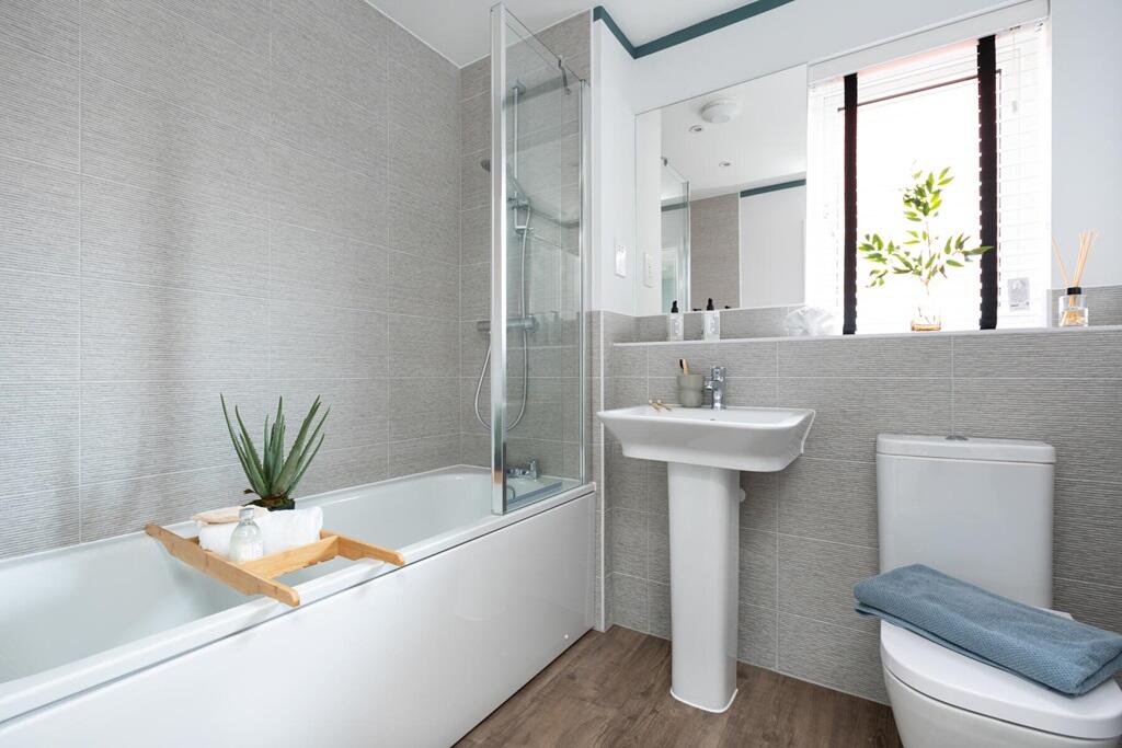 Energy-efficient family bathroom