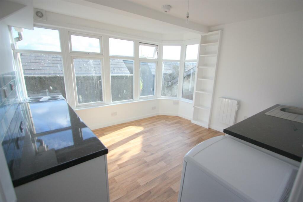 Flat 2, 3 Gover Lane Kitchen