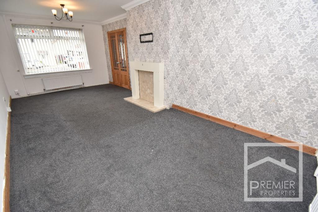 Lounge/Dining Area