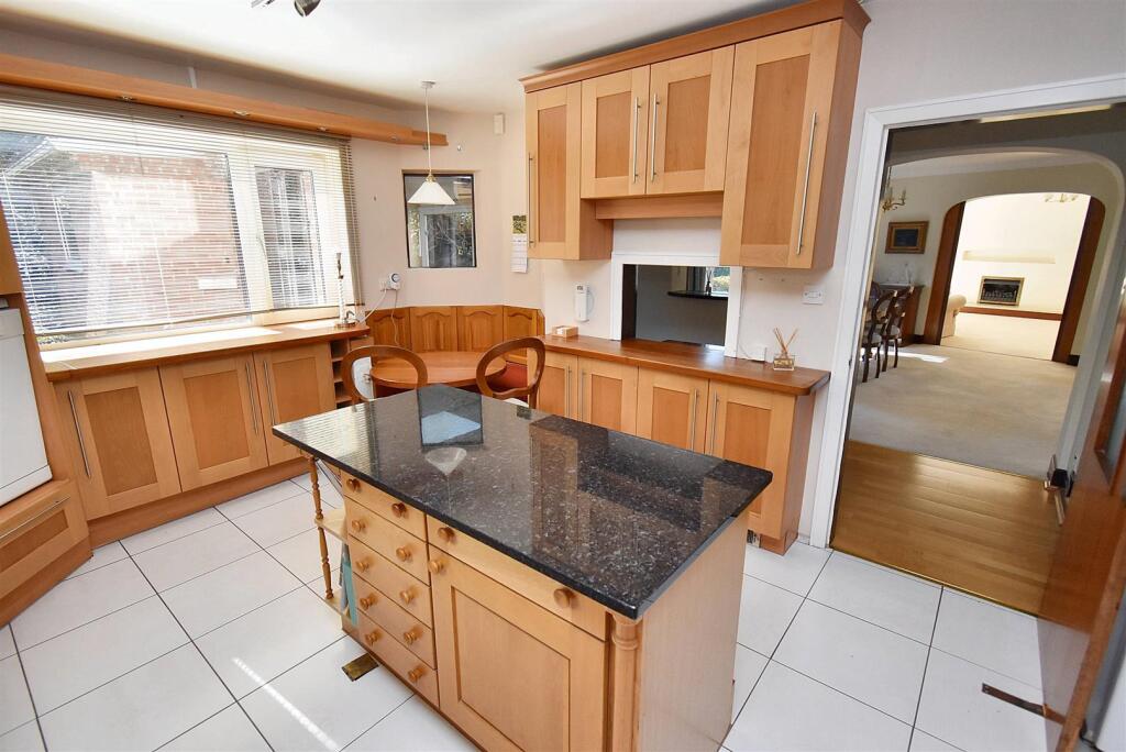 Breakfast Kitchen