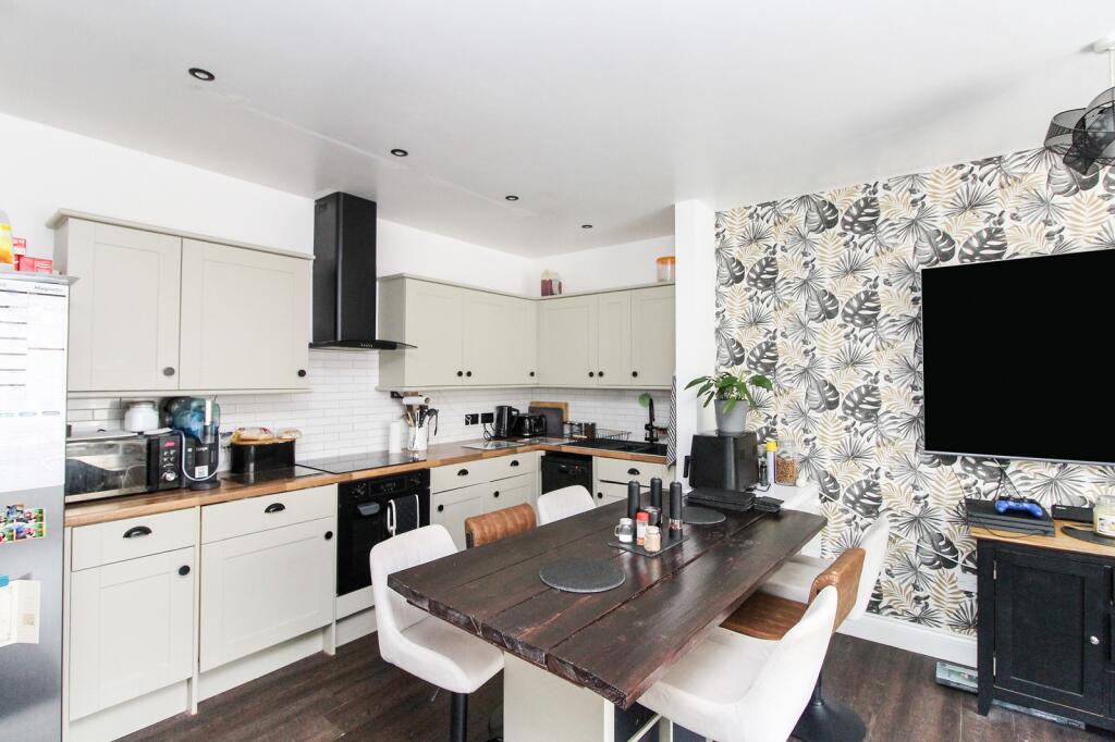 Kitchen/Living Room