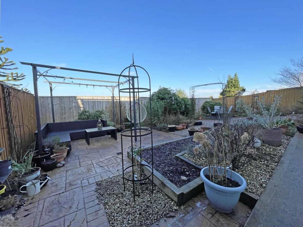 Upland Drive 104 Garden 4.jpg