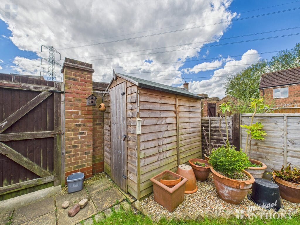 CAM03852G0-PR0252-STILL011