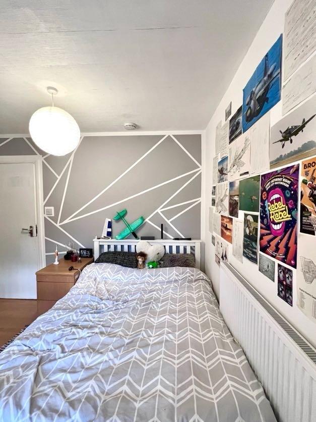 Bedroom One (3).jpg