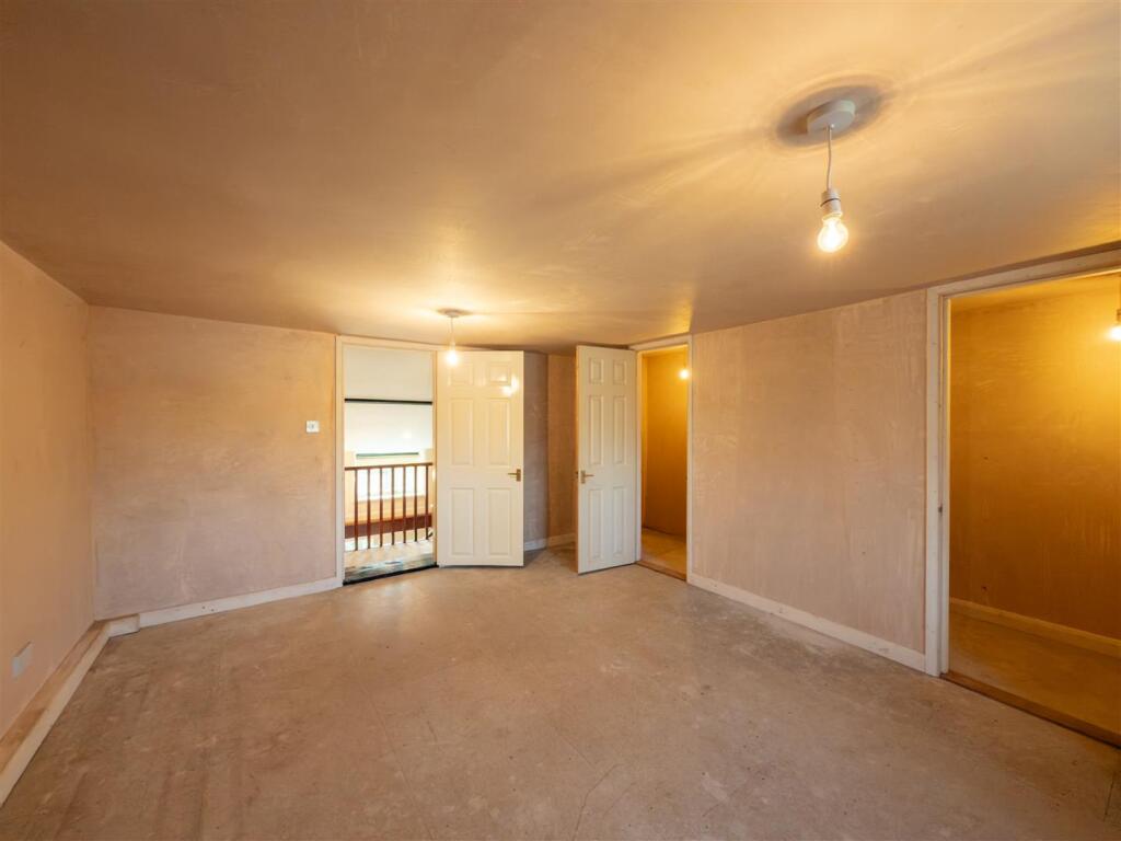 20250307111146 - IMG_4697 - 124 The Green, Wickham