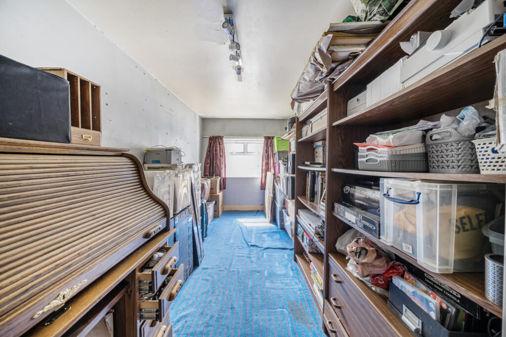 1325343-5-687656c...