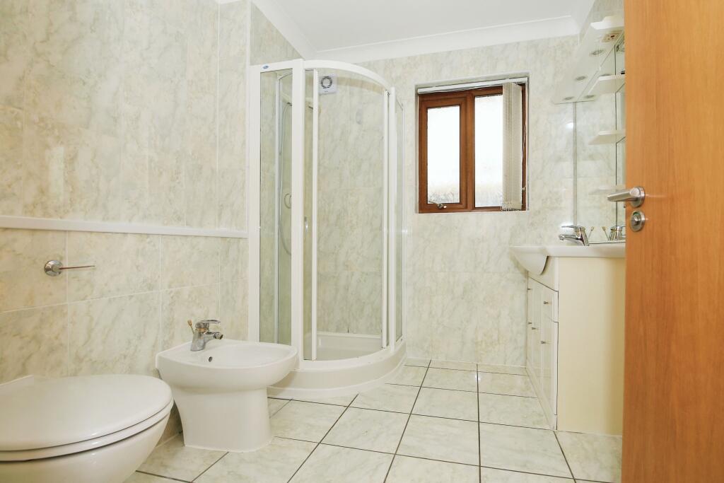 Ensuite