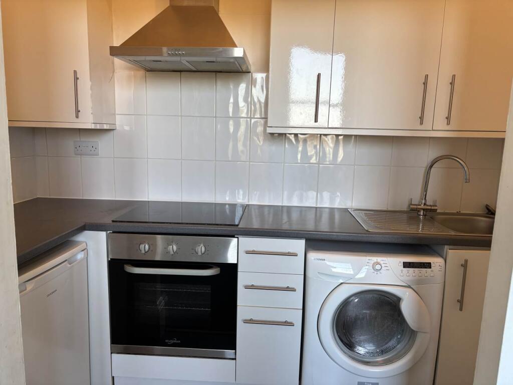 6 14 Frant Road (37)