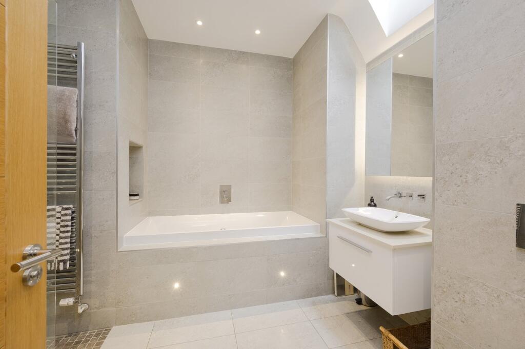 Principal Ensuite