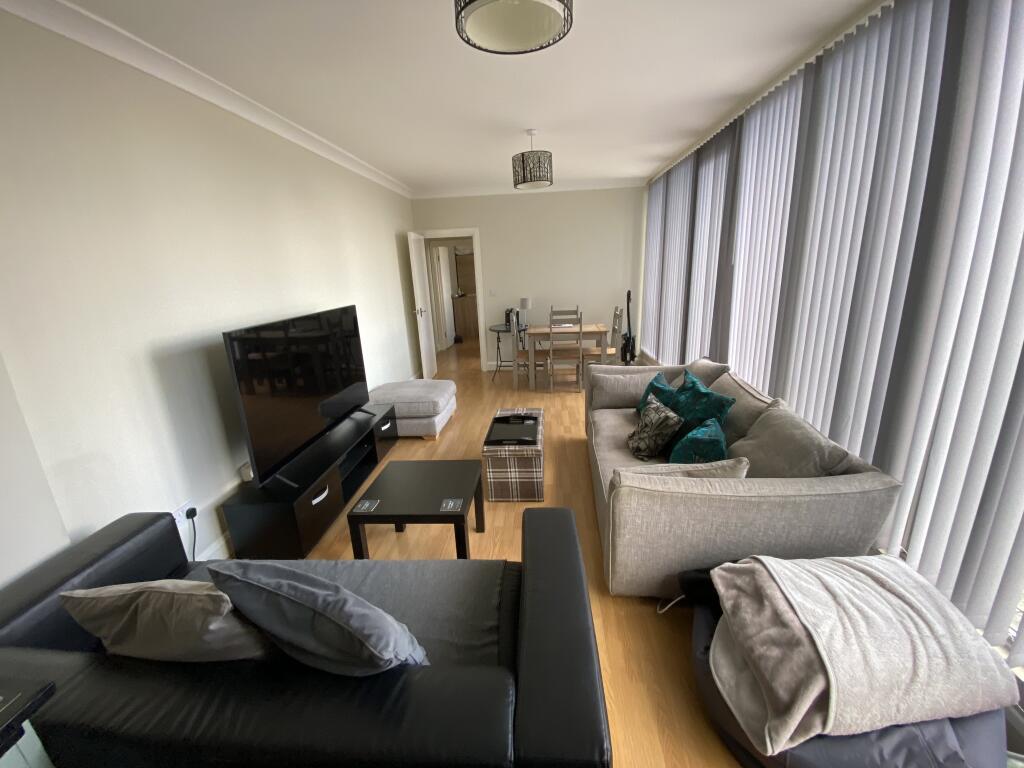 FLat 7 Living ROOM 1