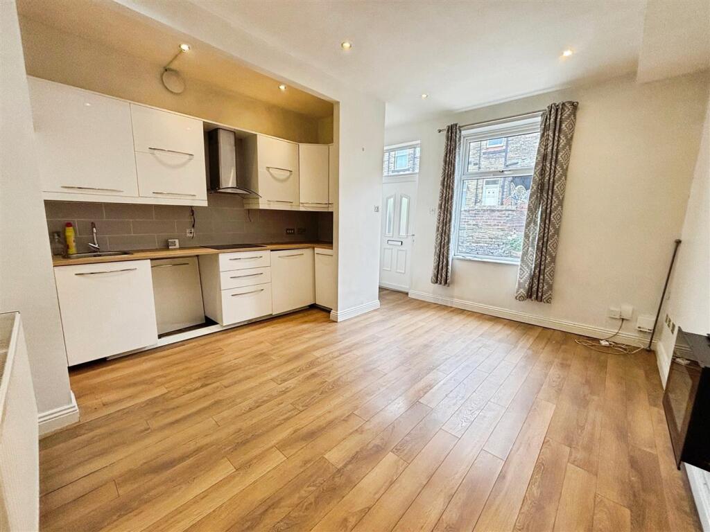 Kitchen/Living Room