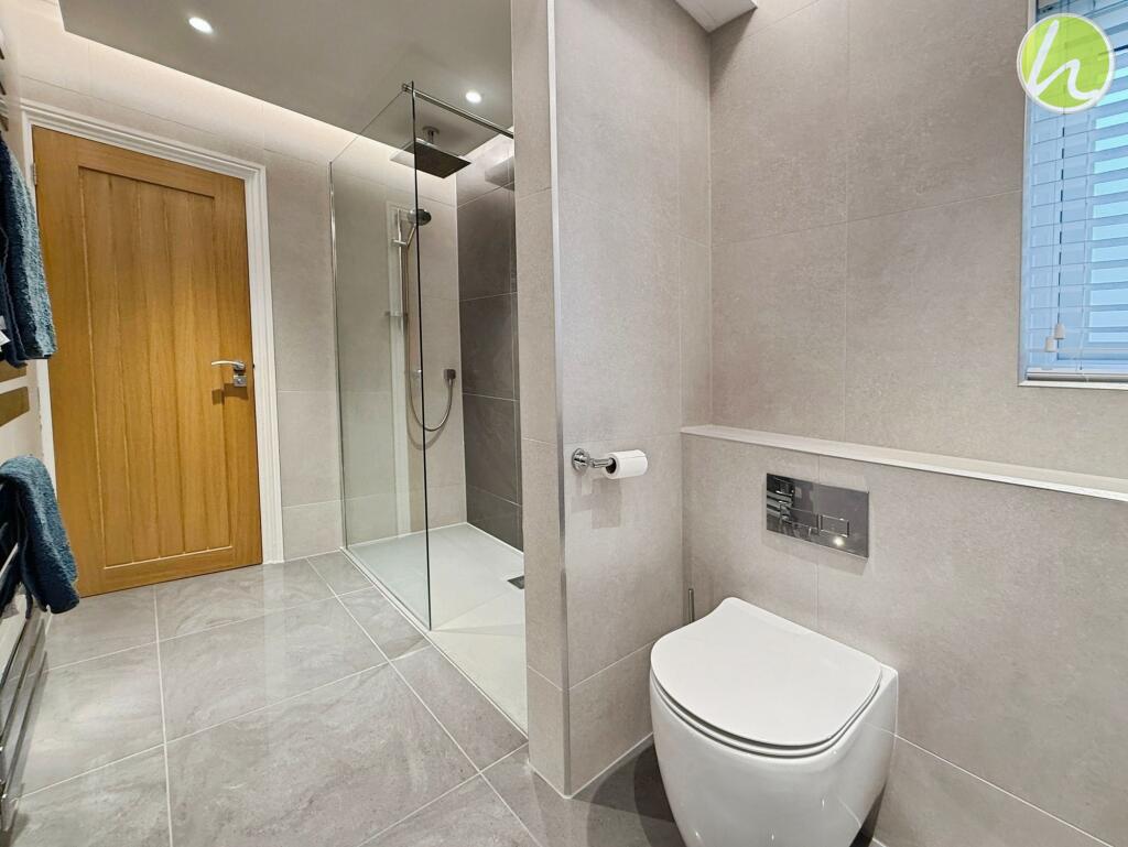 Family Shower Room