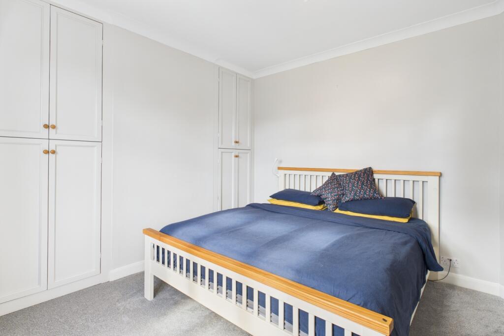 CAM03162G0-PR0344-STILL018