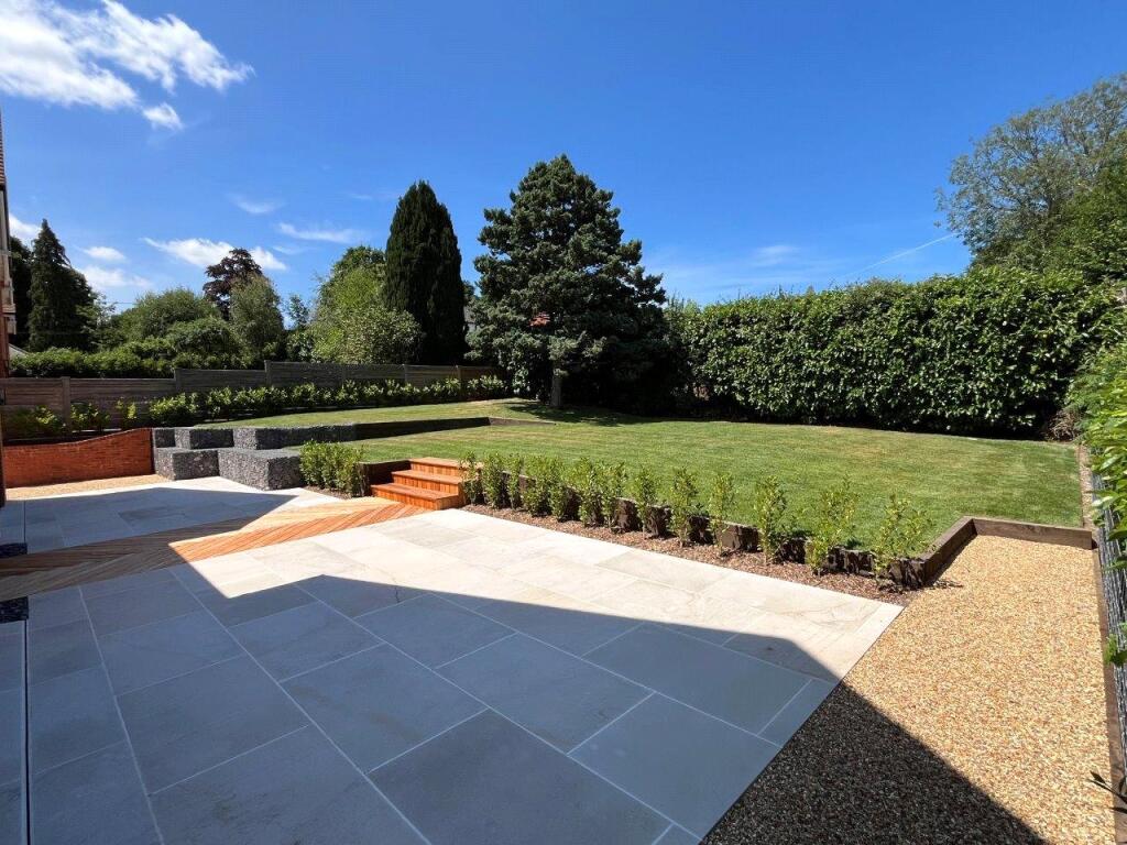 Terrace &amp; Garden