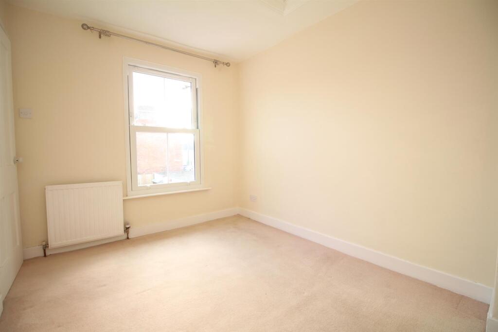 37 Upper Denmark Road Second Bedroom2.JPG