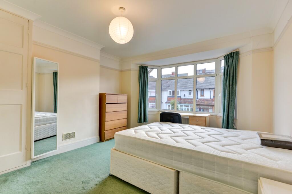 BED 6