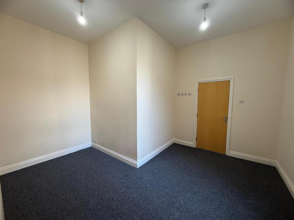 Bedroom One.jpg