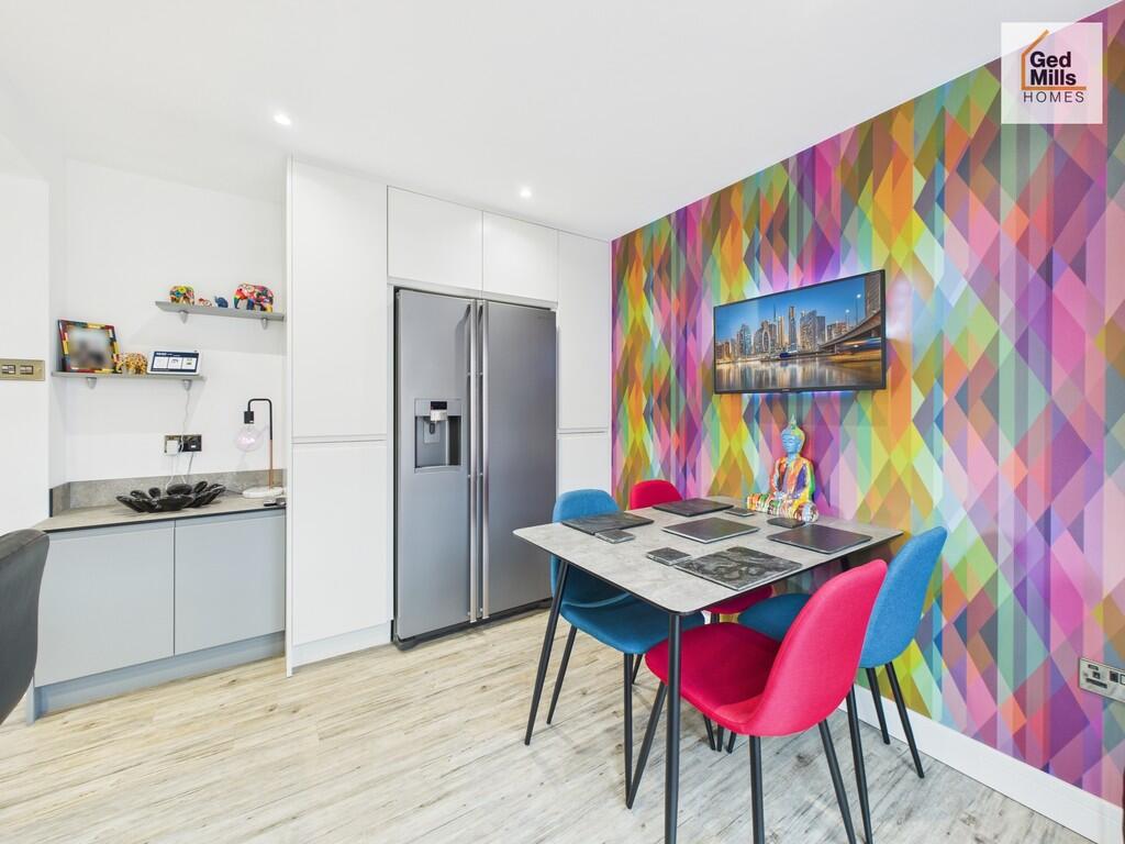 CAM04261G0-PR0102...